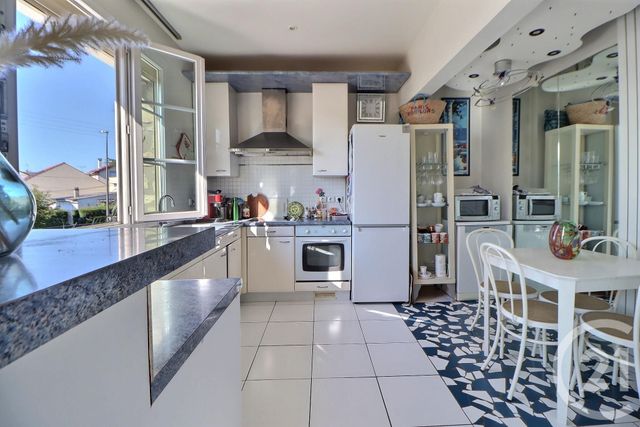 maison à vendre - 7 pièces - 153.05 m2 - AULNAY SOUS BOIS - 93 - ILE-DE-FRANCE - Century 21 Dossimmo