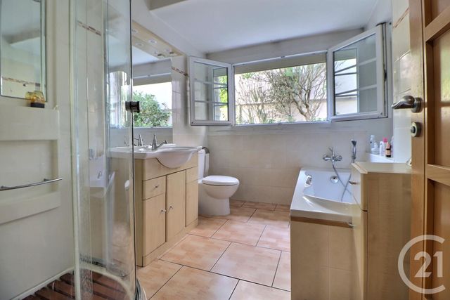 maison à vendre - 7 pièces - 153.05 m2 - AULNAY SOUS BOIS - 93 - ILE-DE-FRANCE - Century 21 Dossimmo