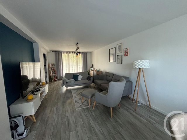 Appartement F4 à vendre - 4 pièces - 82.04 m2 - AULNAY SOUS BOIS - 93 - ILE-DE-FRANCE - Century 21 Dossimmo