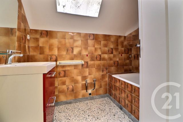 maison à vendre - 8 pièces - 171.0 m2 - AULNAY SOUS BOIS - 93 - ILE-DE-FRANCE - Century 21 Dossimmo