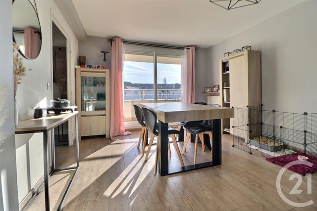 Appartement Duplex à vendre - 4 pièces - 76.55 m2 - AULNAY SOUS BOIS - 93 - ILE-DE-FRANCE - Century 21 Dossimmo