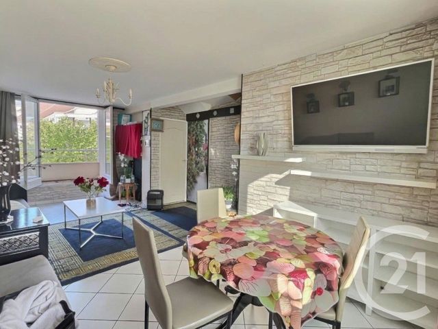 Appartement F4 à vendre - 4 pièces - 84.0 m2 - AULNAY SOUS BOIS - 93 - ILE-DE-FRANCE - Century 21 Dossimmo