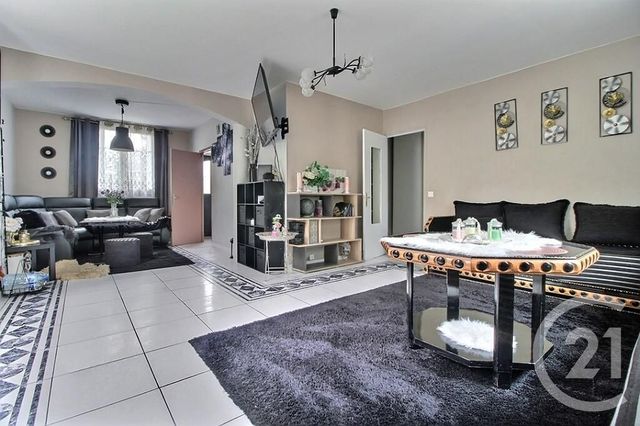 maison à vendre - 6 pièces - 117.88 m2 - AULNAY SOUS BOIS - 93 - ILE-DE-FRANCE - Century 21 Dossimmo