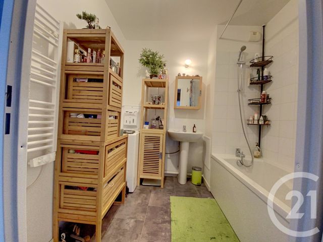 Appartement F3 à vendre - 3 pièces - 55.4 m2 - AULNAY SOUS BOIS - 93 - ILE-DE-FRANCE - Century 21 Dossimmo