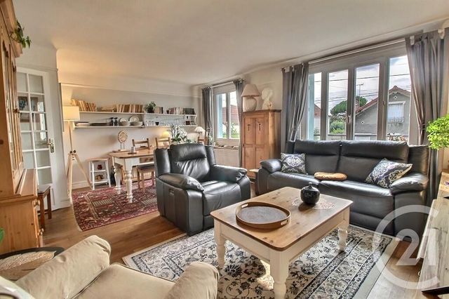 maison à vendre - 6 pièces - 132.69 m2 - AULNAY SOUS BOIS - 93 - ILE-DE-FRANCE - Century 21 Dossimmo