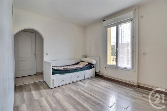 maison à vendre - 6 pièces - 148.79 m2 - AULNAY SOUS BOIS - 93 - ILE-DE-FRANCE - Century 21 Dossimmo