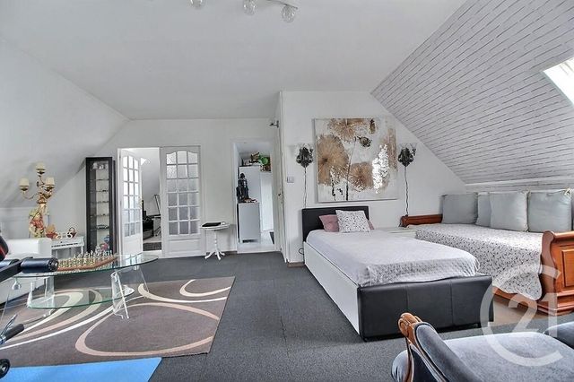 maison à vendre - 9 pièces - 247.83 m2 - AULNAY SOUS BOIS - 93 - ILE-DE-FRANCE - Century 21 Dossimmo