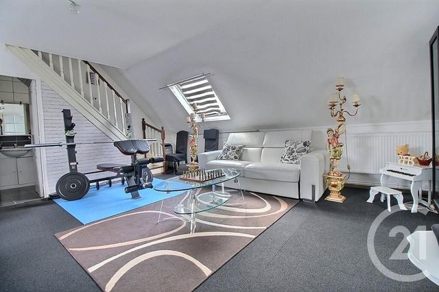 maison à vendre - 9 pièces - 247.83 m2 - AULNAY SOUS BOIS - 93 - ILE-DE-FRANCE - Century 21 Dossimmo