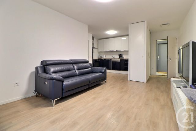 Appartement F3 à vendre - 3 pièces - 56.82 m2 - AULNAY SOUS BOIS - 93 - ILE-DE-FRANCE - Century 21 Dossimmo