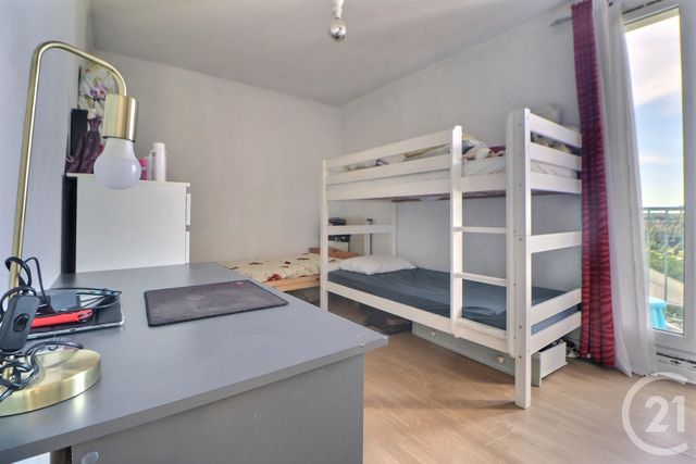 Appartement F3 à vendre - 3 pièces - 62.57 m2 - AULNAY SOUS BOIS - 93 - ILE-DE-FRANCE - Century 21 Dossimmo