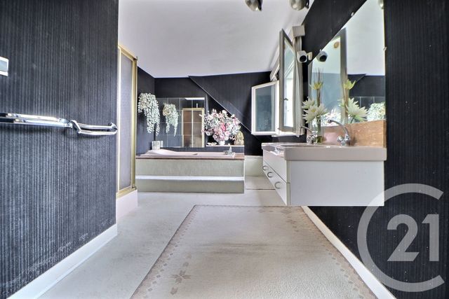 maison à vendre - 4 pièces - 99.94 m2 - AULNAY SOUS BOIS - 93 - ILE-DE-FRANCE - Century 21 Dossimmo