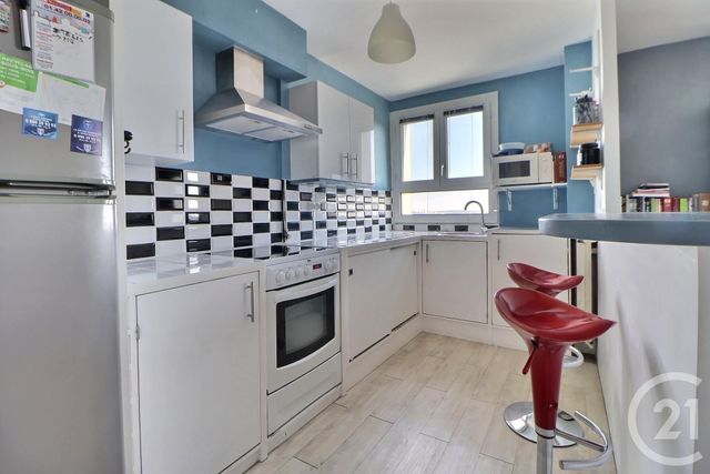 Appartement F2 à vendre - 2 pièces - 48.99 m2 - AULNAY SOUS BOIS - 93 - ILE-DE-FRANCE - Century 21 Dossimmo