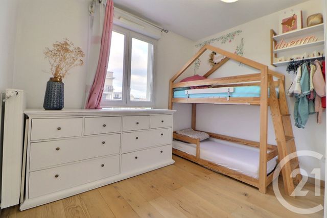 Appartement à vendre - 2 pièces - 37.05 m2 - AULNAY SOUS BOIS - 93 - ILE-DE-FRANCE - Century 21 Dossimmo