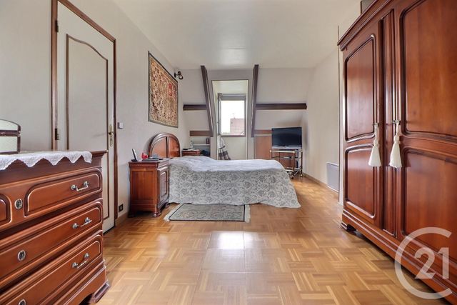 maison à vendre - 8 pièces - 165.0 m2 - AULNAY SOUS BOIS - 93 - ILE-DE-FRANCE - Century 21 Dossimmo