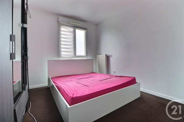 Afficher la photo en grand Appartement F3 à vendre - 3 pièces - 58.0 m2 - AULNAY SOUS BOIS - 93 - ILE-DE-FRANCE - Century 21 Dossimmo