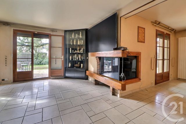 maison à vendre - 8 pièces - 241.52 m2 - AULNAY SOUS BOIS - 93 - ILE-DE-FRANCE - Century 21 Dossimmo