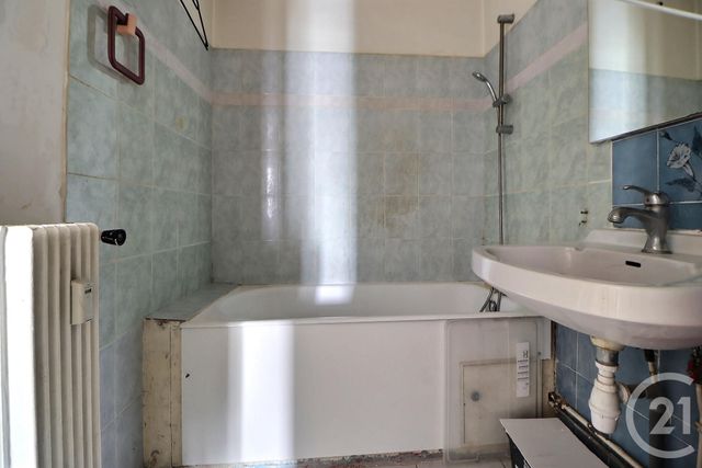 Appartement F3 à vendre - 3 pièces - 60.34 m2 - AULNAY SOUS BOIS - 93 - ILE-DE-FRANCE - Century 21 Dossimmo