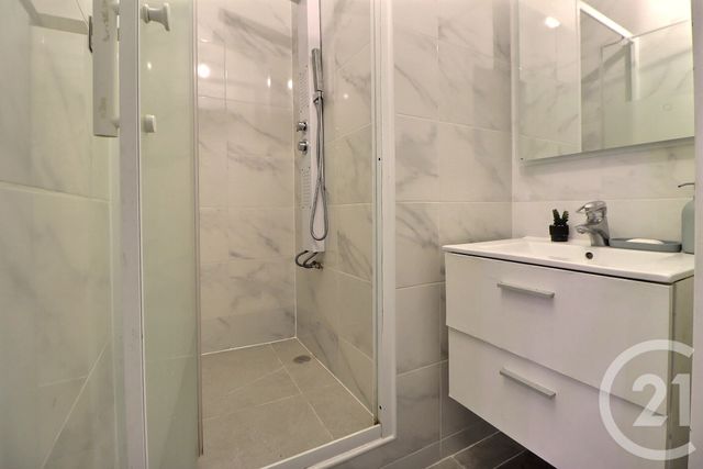 Afficher la photo en grand Appartement F4 à vendre - 4 pièces - 88.95 m2 - AULNAY SOUS BOIS - 93 - ILE-DE-FRANCE - Century 21 Dossimmo