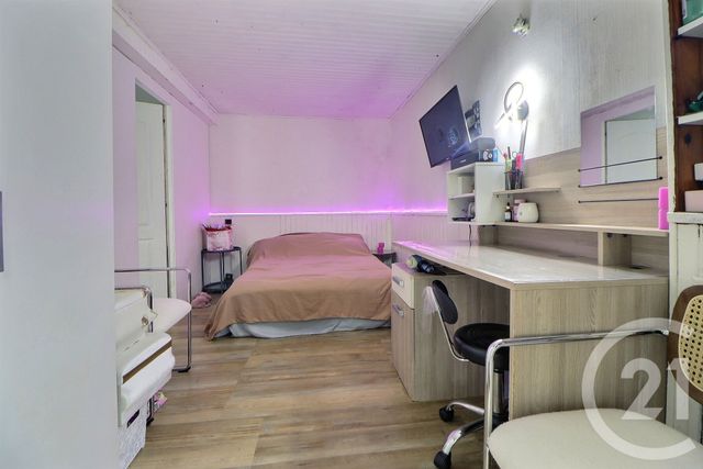 Afficher la photo en grand Appartement F4 à vendre - 4 pièces - 88.95 m2 - AULNAY SOUS BOIS - 93 - ILE-DE-FRANCE - Century 21 Dossimmo