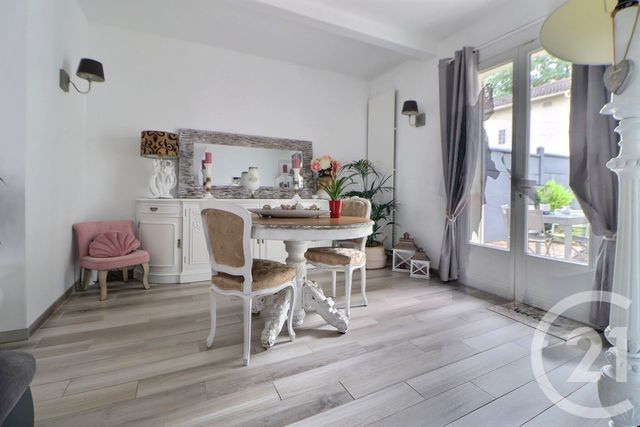 maison à vendre - 5 pièces - 120.01 m2 - AULNAY SOUS BOIS - 93 - ILE-DE-FRANCE - Century 21 Dossimmo