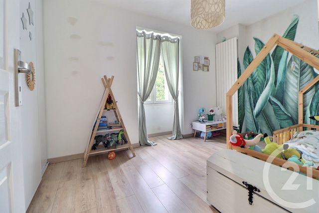 maison à vendre - 5 pièces - 120.01 m2 - AULNAY SOUS BOIS - 93 - ILE-DE-FRANCE - Century 21 Dossimmo