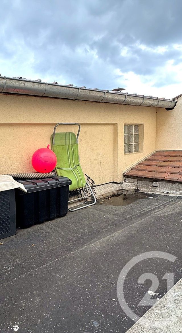 Appartement F3 à vendre - 3 pièces - 52.24 m2 - AULNAY SOUS BOIS - 93 - ILE-DE-FRANCE - Century 21 Dossimmo