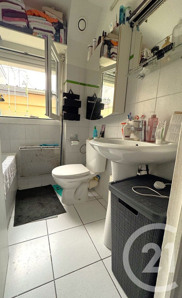 Appartement F3 à vendre - 3 pièces - 52.24 m2 - AULNAY SOUS BOIS - 93 - ILE-DE-FRANCE - Century 21 Dossimmo