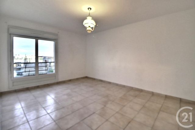 Appartement F4 à vendre - 4 pièces - 70.3 m2 - AULNAY SOUS BOIS - 93 - ILE-DE-FRANCE - Century 21 Dossimmo