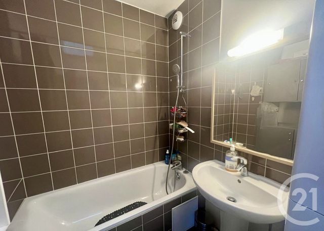 maison à vendre - 5 pièces - 100.0 m2 - BONDY - 93 - ILE-DE-FRANCE - Century 21 Dossimmo