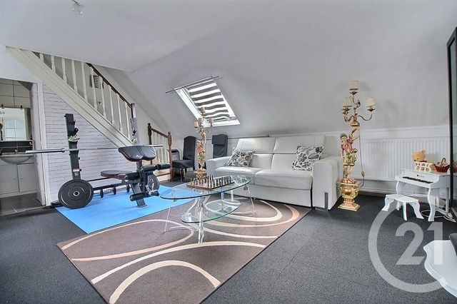 maison à vendre - 9 pièces - 247.83 m2 - AULNAY SOUS BOIS - 93 - ILE-DE-FRANCE - Century 21 Dossimmo