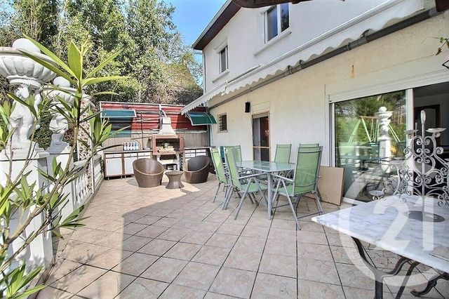 maison à vendre - 9 pièces - 247.83 m2 - AULNAY SOUS BOIS - 93 - ILE-DE-FRANCE - Century 21 Dossimmo