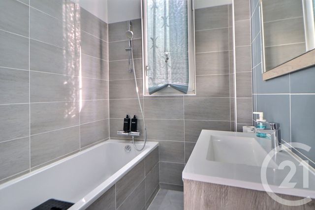 maison à vendre - 7 pièces - 153.0 m2 - AULNAY SOUS BOIS - 93 - ILE-DE-FRANCE - Century 21 Dossimmo