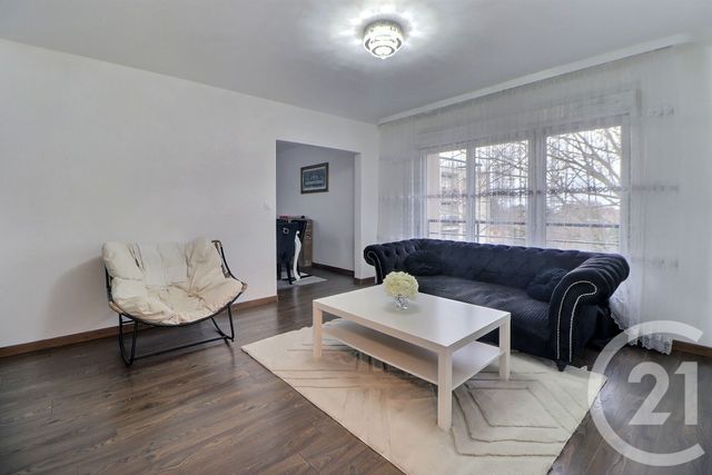 Appartement F4 à vendre - 4 pièces - 66.16 m2 - AULNAY SOUS BOIS - 93 - ILE-DE-FRANCE - Century 21 Dossimmo