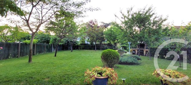 maison à vendre - 5 pièces - 208.05 m2 - AULNAY SOUS BOIS - 93 - ILE-DE-FRANCE - Century 21 Dossimmo