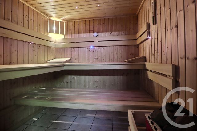 maison à vendre - 5 pièces - 208.05 m2 - AULNAY SOUS BOIS - 93 - ILE-DE-FRANCE - Century 21 Dossimmo