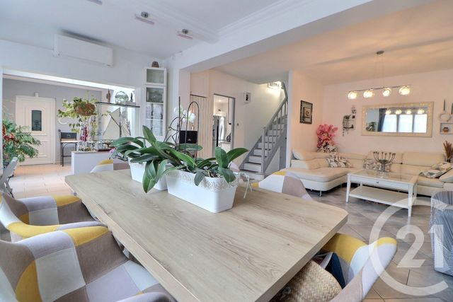 maison à vendre - 5 pièces - 138.02 m2 - AULNAY SOUS BOIS - 93 - ILE-DE-FRANCE - Century 21 Dossimmo