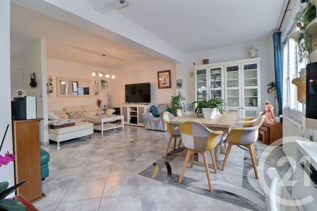 maison à vendre - 5 pièces - 138.02 m2 - AULNAY SOUS BOIS - 93 - ILE-DE-FRANCE - Century 21 Dossimmo