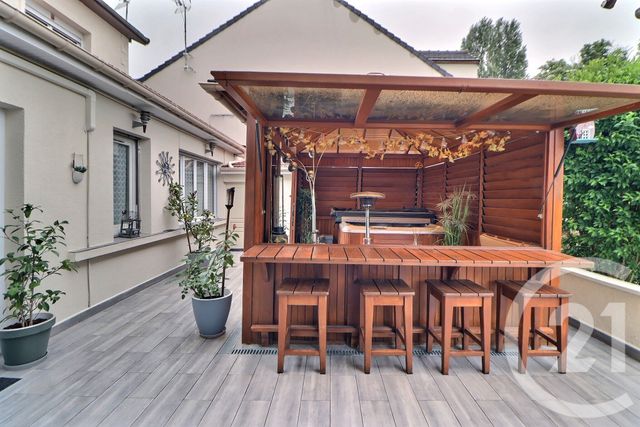 maison à vendre - 5 pièces - 138.02 m2 - AULNAY SOUS BOIS - 93 - ILE-DE-FRANCE - Century 21 Dossimmo
