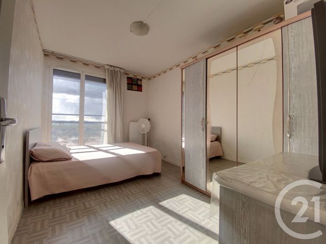 Appartement F4 à vendre - 4 pièces - 88.0 m2 - SEVRAN - 93 - ILE-DE-FRANCE - Century 21 Dossimmo