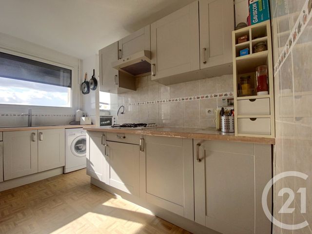 Appartement F4 à vendre - 4 pièces - 88.0 m2 - SEVRAN - 93 - ILE-DE-FRANCE - Century 21 Dossimmo