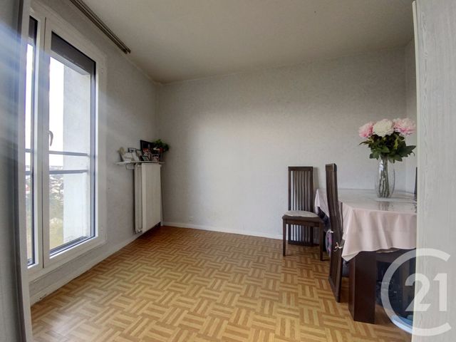 Appartement F4 à vendre - 4 pièces - 88.0 m2 - SEVRAN - 93 - ILE-DE-FRANCE - Century 21 Dossimmo