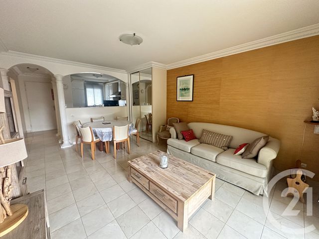 Appartement F3 à vendre - 3 pièces - 60.11 m2 - AULNAY SOUS BOIS - 93 - ILE-DE-FRANCE - Century 21 Dossimmo