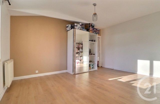 maison à vendre - 7 pièces - 181.07 m2 - AULNAY SOUS BOIS - 93 - ILE-DE-FRANCE - Century 21 Dossimmo