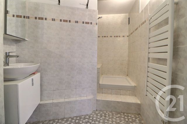 Appartement F3 à louer - 3 pièces - 69.95 m2 - AULNAY SOUS BOIS - 93 - ILE-DE-FRANCE - Century 21 Dossimmo