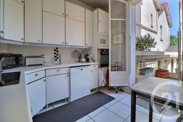 maison à vendre - 6 pièces - 132.74 m2 - AULNAY SOUS BOIS - 93 - ILE-DE-FRANCE - Century 21 Dossimmo