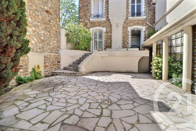 maison à vendre - 6 pièces - 132.74 m2 - AULNAY SOUS BOIS - 93 - ILE-DE-FRANCE - Century 21 Dossimmo