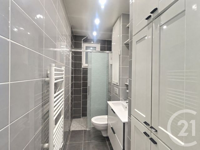 Appartement F3 à vendre - 3 pièces - 44.2 m2 - NOISY LE SEC - 93 - ILE-DE-FRANCE - Century 21 Dossimmo