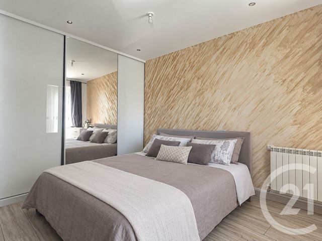 Appartement F3 à vendre - 3 pièces - 44.2 m2 - NOISY LE SEC - 93 - ILE-DE-FRANCE - Century 21 Dossimmo