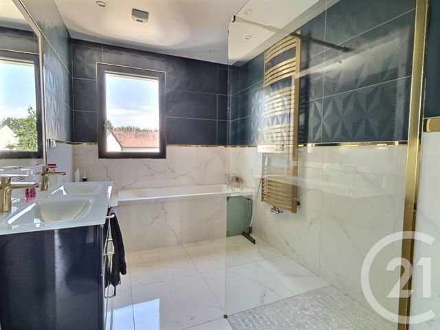 maison à vendre - 7 pièces - 148.58 m2 - AULNAY SOUS BOIS - 93 - ILE-DE-FRANCE - Century 21 Dossimmo