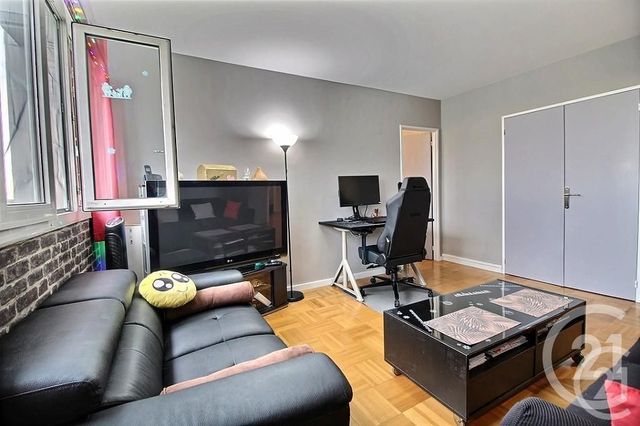 Appartement F2 à vendre - 2 pièces - 48.03 m2 - AULNAY SOUS BOIS - 93 - ILE-DE-FRANCE - Century 21 Dossimmo